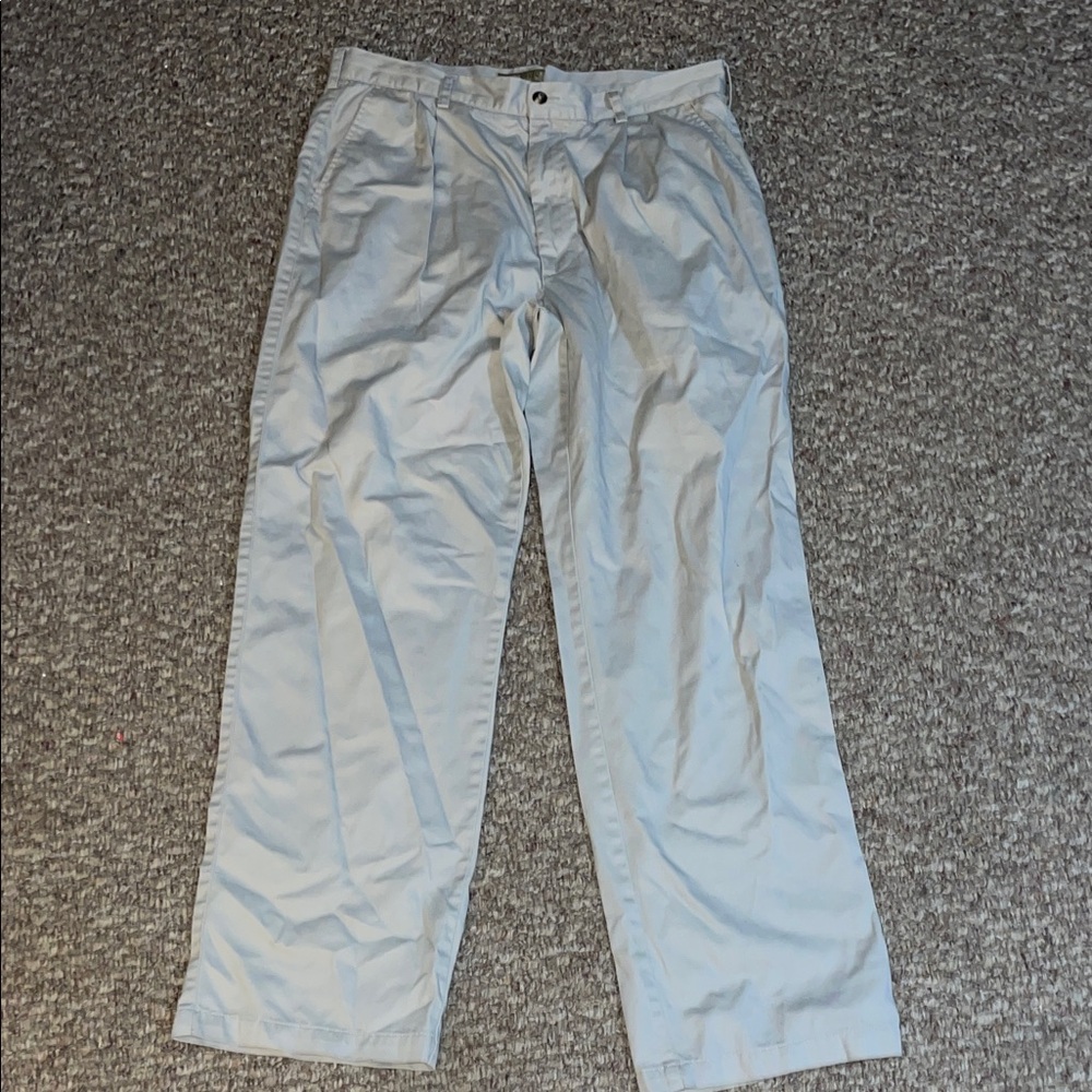 Sun River clothing co Men's khaki pleated chino Pants size 34 x 32